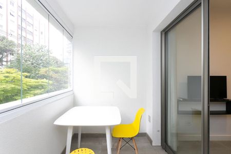 Varanda de kitnet/studio à venda com 1 quarto, 24m² em Vila Madalena, São Paulo