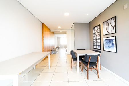 Apartamento para alugar com 49m², 2 quartos e 1 vaga Apartamento para alugar com 49m², 2 quartos e 1 vagaÁrea Comum - Salão de Festas