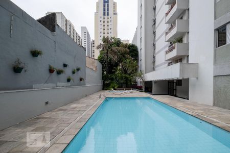 Apartamento à venda com 65m², 2 quartos e 1 vagaPiscina