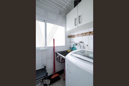 Apartamento à venda com 65m², 2 quartos e 1 vagaÁrea de Serviço