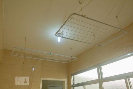 Apartamento à venda com 130m², 3 quartos e 1 vaga Apartamento à venda com 130m², 3 quartos e 1 vagavaral de roupas