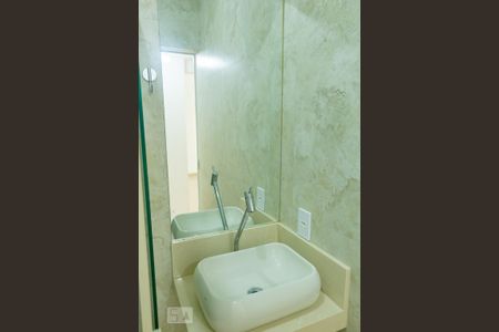 Apartamento à venda com 130m², 3 quartos e 1 vaga Apartamento à venda com 130m², 3 quartos e 1 vagabanheiro social