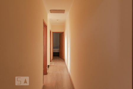 Casa para alugar com 114m², 3 quartos e 2 vagas Casa para alugar com 114m², 3 quartos e 2 vagasCorredor