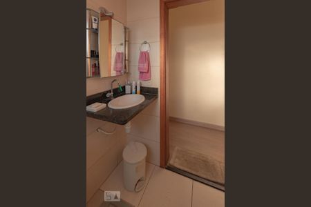 Casa para alugar com 114m², 3 quartos e 2 vagas Casa para alugar com 114m², 3 quartos e 2 vagasBanheiro