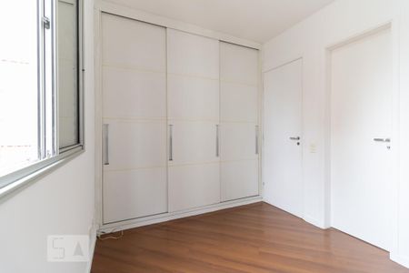 Apartamento à venda com 65m², 3 quartos e 1 vaga Apartamento à venda com 65m², 3 quartos e 1 vagaSuíte