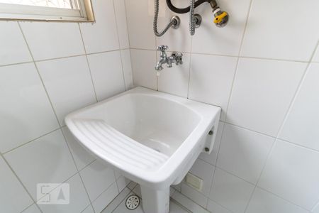 Apartamento à venda com 65m², 3 quartos e 1 vaga Apartamento à venda com 65m², 3 quartos e 1 vagaLavanderia