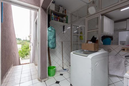 Casa à venda com 246m², 4 quartos e 2 vagasLavanderia