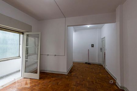 Studio à venda com 35m², 1 quarto e sem vagaKitnet