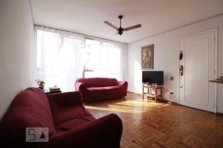 Salade Apartamento com 2 quartos, 73m² Vila Mariana