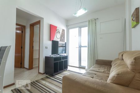 Sala de apartamento para alugar com 2 quartos, 65m² em Barra da Tijuca, Rio de Janeiro