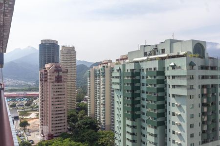 Apartamento para alugar com 65m², 2 quartos e 1 vaga Apartamento para alugar com 65m², 2 quartos e 1 vagaVista
