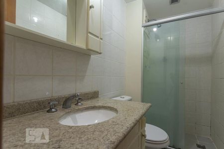 Apartamento para alugar com 65m², 2 quartos e 1 vaga Apartamento para alugar com 65m², 2 quartos e 1 vagaBanheiro