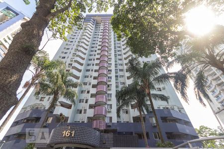 Apartamento para alugar com 65m², 2 quartos e 1 vaga Apartamento para alugar com 65m², 2 quartos e 1 vagaFachada