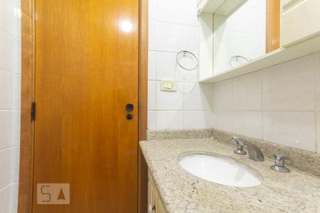 Apartamento para alugar com 65m², 2 quartos e 1 vaga Apartamento para alugar com 65m², 2 quartos e 1 vagaBanheiro