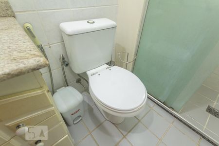 Apartamento para alugar com 65m², 2 quartos e 1 vaga Apartamento para alugar com 65m², 2 quartos e 1 vagaBanheiro