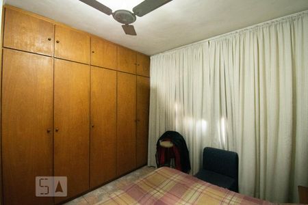 Casa à venda com 330m², 4 quartos e 8 vagasSuíte 1