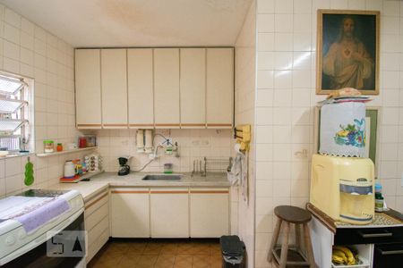 Casa à venda com 330m², 4 quartos e 8 vagasCozinha