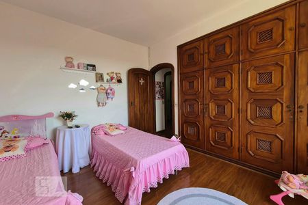 Casa à venda com 553m², 5 quartos e 8 vagasSuíte 3