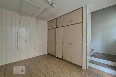 Casa à venda com 553m², 5 quartos e 8 vagasÁrea de Serviço