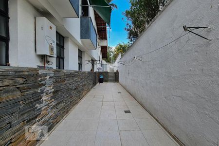 Casa à venda com 553m², 5 quartos e 8 vagasÁrea Externa