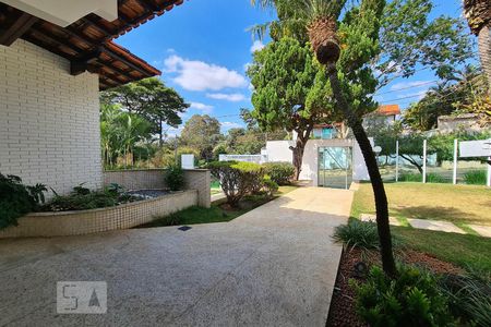 Casa à venda com 553m², 5 quartos e 8 vagasJardim