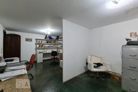 Casa à venda com 553m², 5 quartos e 8 vagasEscritório 2