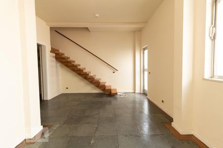 Casa de condomínio à venda com 158m², 4 quartos e 1 vagaSala