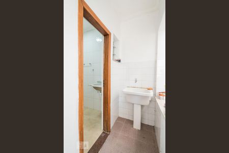 Casa para alugar com 50m², 1 quarto e sem vagaÁrea de Serviço