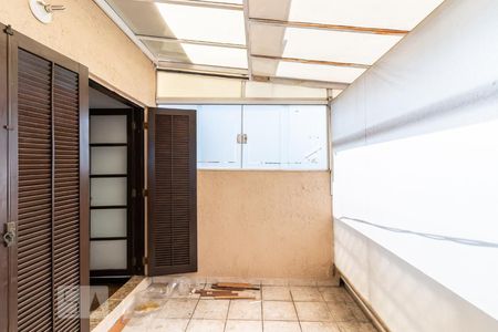 Varanda de casa à venda com 4 quartos, 225m² em Jardim Aricanduva, São Paulo