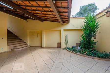 Casa para alugar com 300m², 4 quartos e 3 vagasGaragem