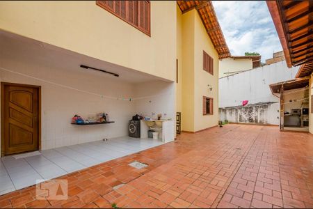 Casa para alugar com 300m², 4 quartos e 3 vagasÁrea Externa