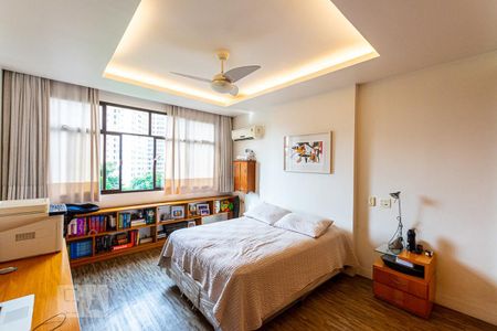 Apartamento à venda com 350m², 4 quartos e 3 vagasSuite 3