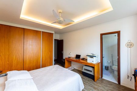 Apartamento à venda com 350m², 4 quartos e 3 vagasSuite 3