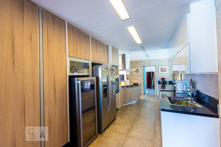 Apartamento à venda com 350m², 4 quartos e 3 vagasCozinha 