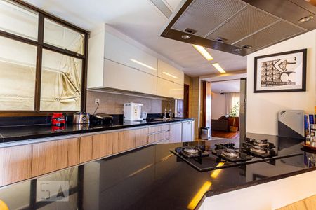 Apartamento à venda com 350m², 4 quartos e 3 vagasCozinha 