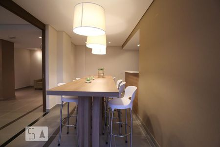 Apartamento à venda com 66m², 2 quartos e 1 vaga Apartamento à venda com 66m², 2 quartos e 1 vagaÁrea comum - Salão de festas