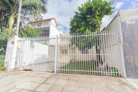 Casa para alugar com 90m², 4 quartos e 2 vagasFachada