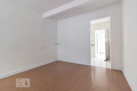 Sala de casa para alugar com 4 quartos, 90m² em Uberaba, Curitiba