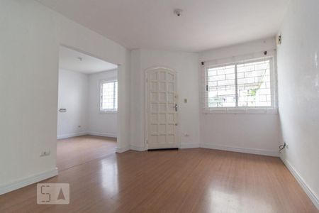 Sala de casa para alugar com 4 quartos, 90m² em Uberaba, Curitiba