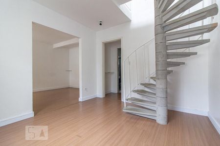 Sala 2 de casa para alugar com 4 quartos, 90m² em Uberaba, Curitiba