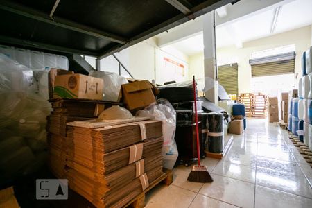 Casa à venda com 176m², 5 quartos e sem vagaSalão