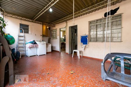 Casa à venda com 176m², 5 quartos e sem vagaCasa 1 - Área de Serviço