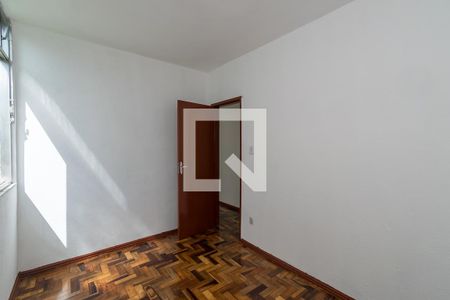 Quarto 1 de apartamento à venda com 2 quartos, 50m² em Parada de Lucas, Rio de Janeiro