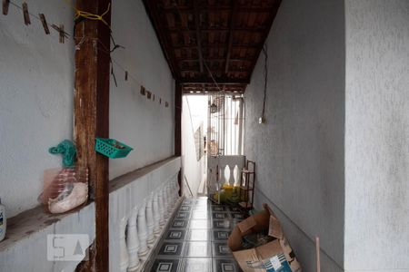 Casa à venda com 180m², 3 quartos e 2 vagas Casa à venda com 180m², 3 quartos e 2 vagasCorredor da Sacada