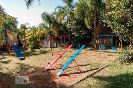 Apartamento à venda com 41m², 2 quartos e 1 vagaÁrea Comum - Playground