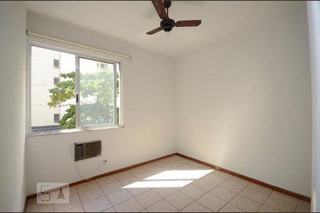 Apartamento à venda com 91m², 3 quartos e sem vagaQuarto 2