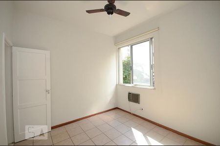 Apartamento à venda com 91m², 3 quartos e sem vagaQuarto 2