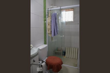 Casa à venda com 247m², 4 quartos e 2 vagasBanheiro Corredor