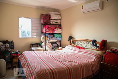 Casa à venda com 247m², 4 quartos e 2 vagasSuíte 
