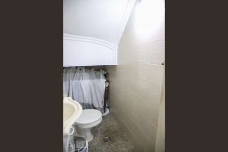Casa à venda com 247m², 4 quartos e 2 vagasLavabo